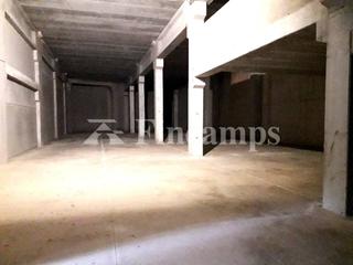 Lloguer Nau industrial  Carrer dels lliris. Nave en alquiler con opción a compra