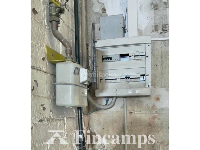 Foto 087a65cc-1c9c-4820-9e76-fdf49e02456c. Lloguer local comercial a Creu Alta Sabadell