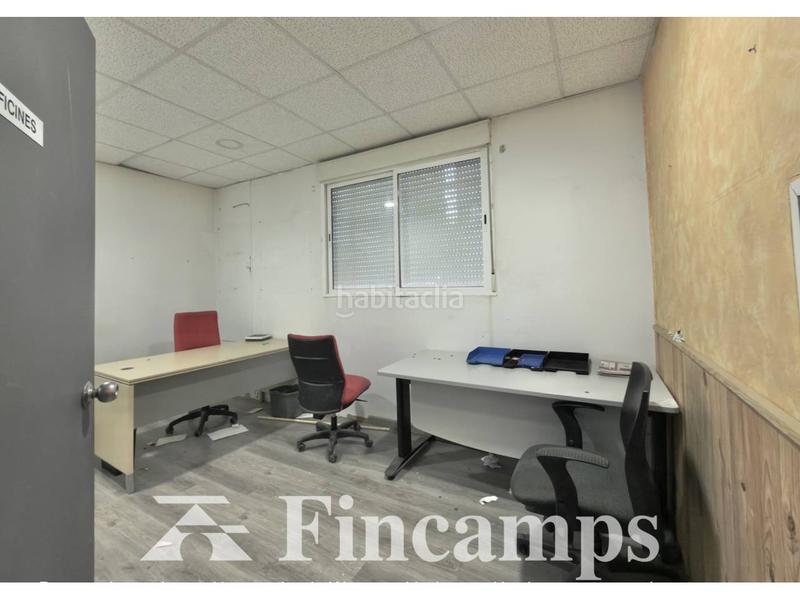 Foto 25c6c00c-bfae-4dbc-9d66-b16a1063184b. Lloguer local comercial a Creu Alta Sabadell