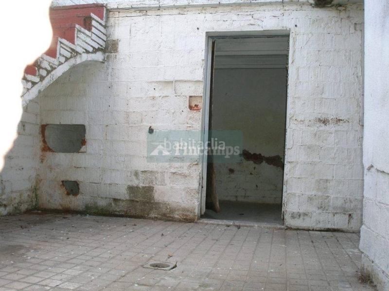 Foto 05aa7d39-bbb8-4b27-9e28-489162005771. Location local commercial dans Creu Alta Sabadell