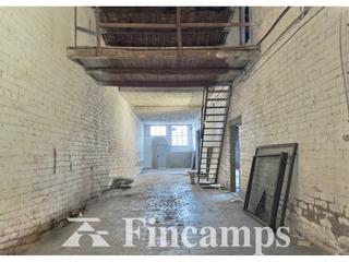 Location Local commercial  Antoni cusidó. Local industrial alquiler