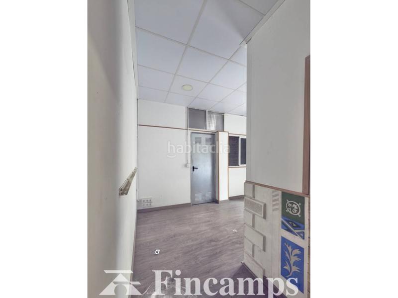 Foto e527eec9-d353-47db-9b98-12ea84ff7acd. Location local commercial dans Creu Alta Sabadell