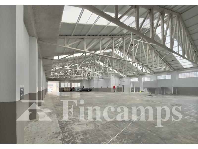 Foto 2928b60c-b429-4414-bc8c-e3607a0d52a3. Affitto capannone industriale in moratín 81 in Hostafrancs Sabadell