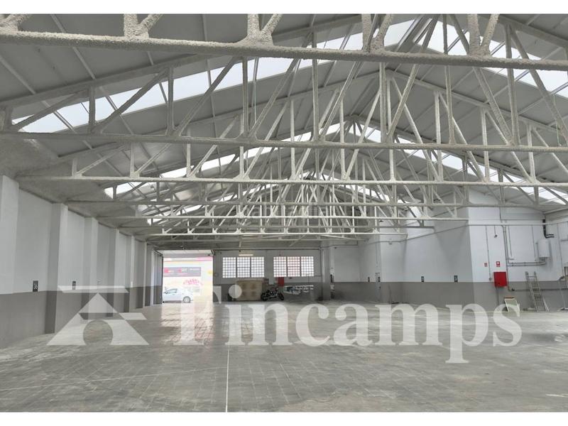 Foto ea796d4d-1c14-449a-8378-3fc87c141233. Affitto capannone industriale in moratín 81 in Hostafrancs Sabadell