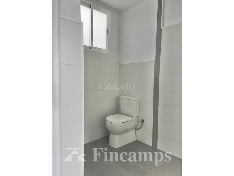 Foto fdf7c8b3-3517-485c-bd46-90e18f34c63e. Miete fabrikhalle in moratín 81 in Hostafrancs Sabadell