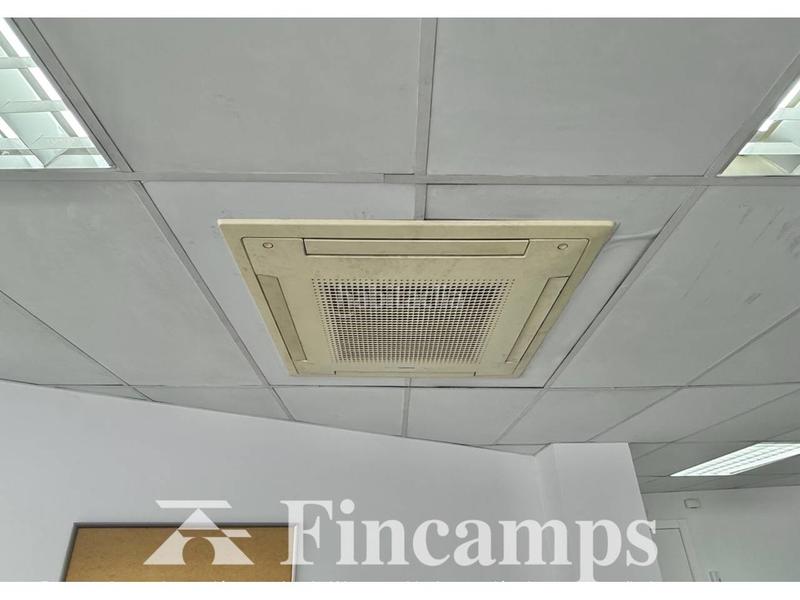 Foto cfa6a15c-5ff4-485e-957d-ee08330e130f. Miete büro mit heizung in Centre Sabadell