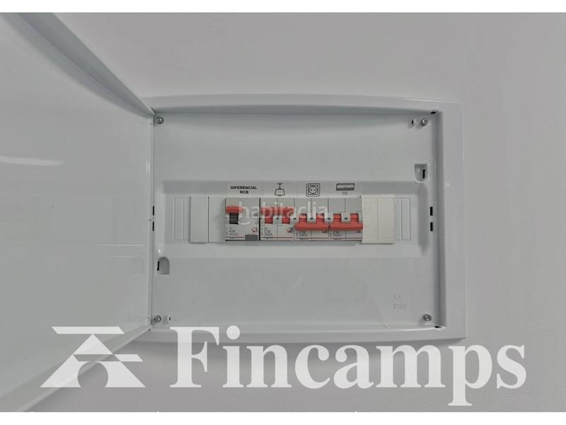 Foto fd99d611-2657-4c88-9f8b-ec9fe763e25c. Location bureau dans Centre Sabadell