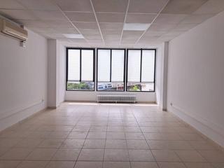 Rent Office space  Valls. Oficina en alquiler