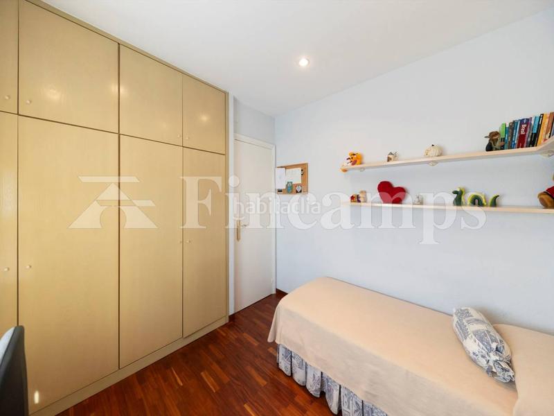 Foto 2727fa57-48f0-4168-b518-50b7bdad899c. Casa amb aparcament piscina a Castellarnau Sabadell