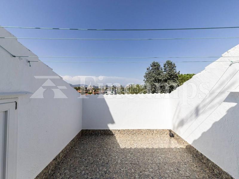 Foto 49cf3170-24ee-44e1-8755-19868b4584f1. Casa amb aparcament piscina a Castellarnau Sabadell