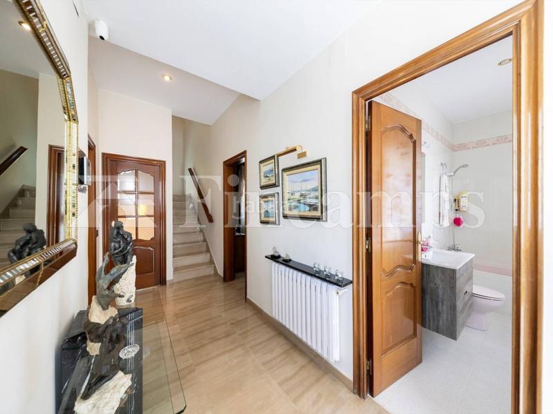 Foto 64455a11-3263-4f3f-a09e-658c57d38314. Casa amb aparcament piscina a Castellarnau Sabadell