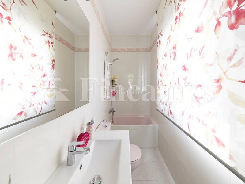 Foto 7c7340f2-816e-437b-ac60-3ac52d21fc27. Casa amb aparcament piscina a Castellarnau Sabadell