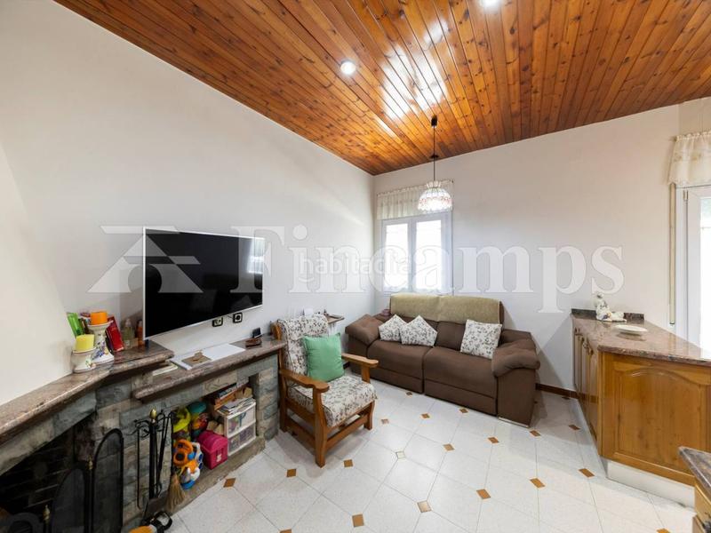 Foto 86d63af4-0e1b-4803-8775-f30a942bcbed. Casa amb aparcament piscina a Castellarnau Sabadell