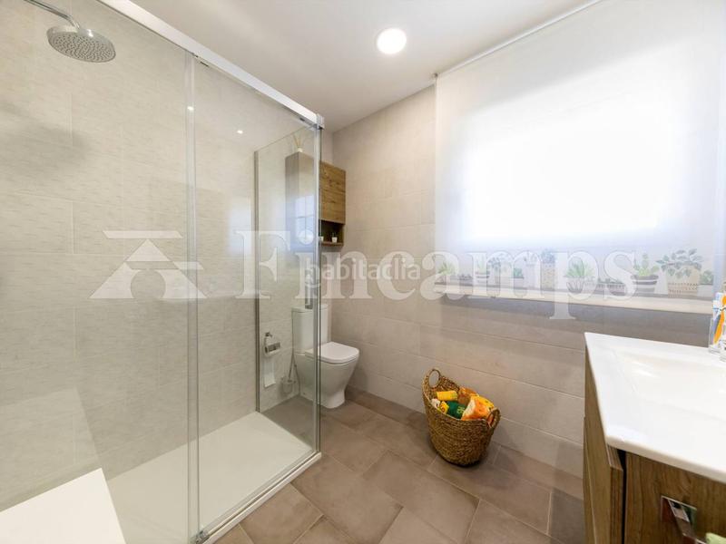 Foto d10f0c07-9048-4191-93b9-1a050920b0a9. Casa amb aparcament piscina a Castellarnau Sabadell