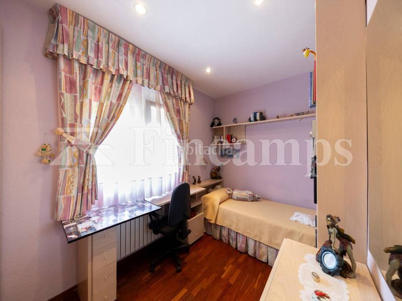 Foto f73ea829-ea45-4b83-9635-c496c4f4b2e0. Casa amb aparcament piscina a Castellarnau Sabadell