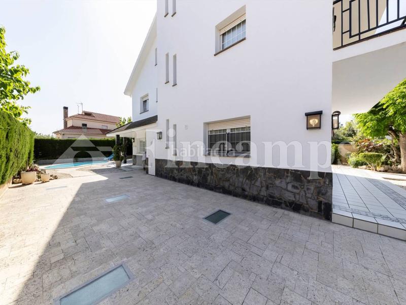 Foto f7506ed2-4ce9-456e-8749-30a6717f1717. Casa amb aparcament piscina a Castellarnau Sabadell