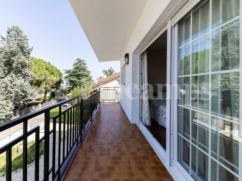 Foto fbc856bd-17c4-467c-b5dc-ba83808e8443. Casa amb aparcament piscina a Castellarnau Sabadell