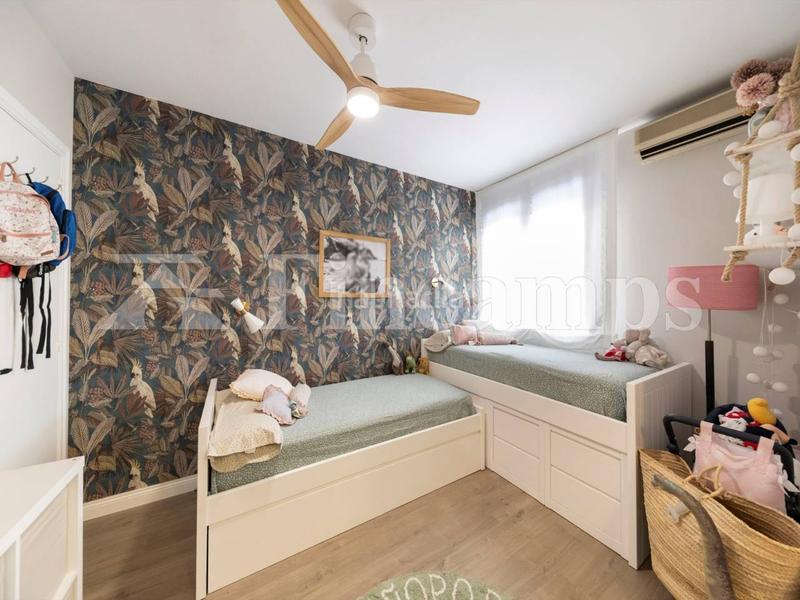 Foto 0a0301c7-72c7-4bc8-a482-78a4db763eac. Attico con riscaldamento parcheggio in Centre Sabadell