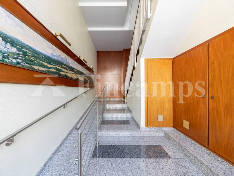 Foto 12dc50bc-894d-4c74-82af-547ec5b9df96. Attico con riscaldamento parcheggio in Centre Sabadell