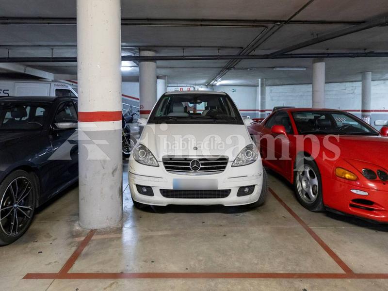 Foto 3c64c9c5-8270-4eff-8e80-d2b99a5a6793. Attico con riscaldamento parcheggio in Centre Sabadell