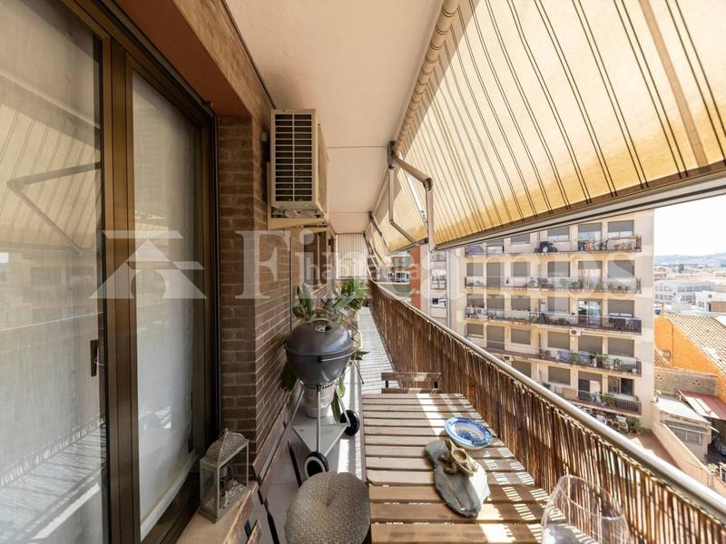 Foto 4a649aa8-ee4b-4b6b-afbb-cc251a1a0048. Attico con riscaldamento parcheggio in Centre Sabadell