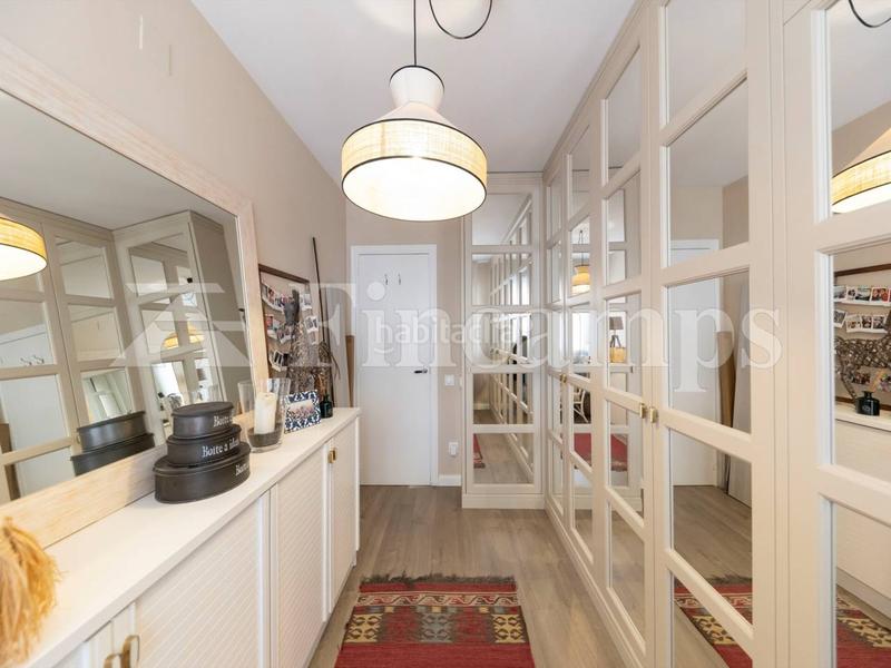 Foto 616da701-1084-45dc-b80a-22aa5d32cde2. Attico con riscaldamento parcheggio in Centre Sabadell