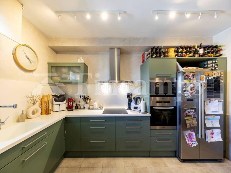 Foto d7160c1a-0f2f-49f6-bd0a-a4563714847a. Attico con riscaldamento parcheggio in Centre Sabadell