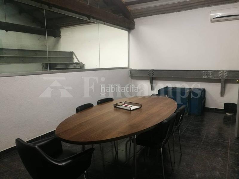 Foto 1f247880-e162-43e8-bd5c-00dd00eed449. Rent office space with parking in Sol i Padrís - Sant Oleguer Sabadell
