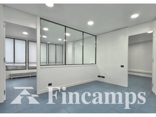 Lloguer Oficina  Les valls. Oficina recién remodelada en alquiler