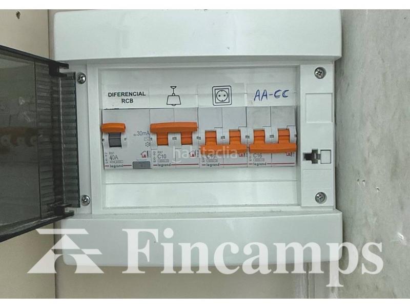 Foto 526e8b47-6bb4-4b19-8bc8-576eb90197fe. Location bureau avec chauffage dans Centre Sabadell