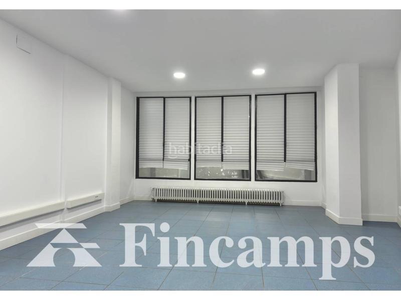 Foto d8341d8a-a188-4e3d-9cee-89704af5daf0. Location bureau avec chauffage dans Centre Sabadell