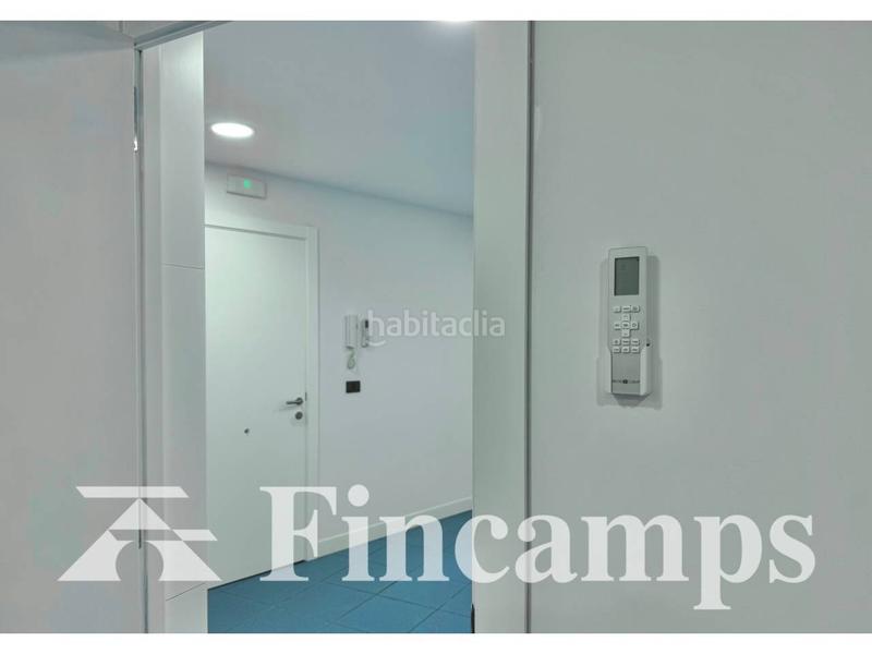 Foto e2d343ec-4784-4526-9e12-c4c0d8a801b8. Rent office space with heating in Centre Sabadell