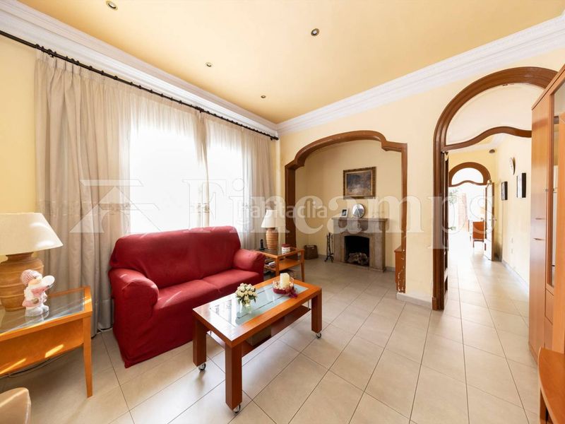 Foto 6ad5ff33-a531-4d06-9e48-c826b1526f12. Casa amb calefacció aparcament a Can Feu Sabadell