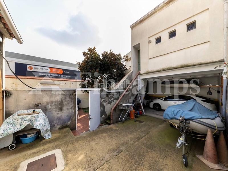 Foto 9b2a3635-dd27-4700-94f2-0e6afd36e58d. Maison avec parking dans Can Feu Sabadell