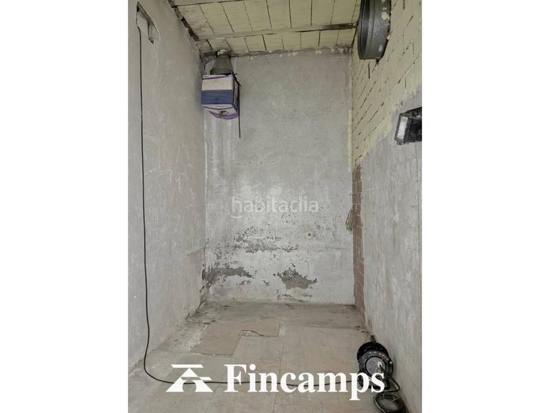 Foto b1c3cc18-95ba-43d3-b8bf-086036857a77. Miete geschäftsraum in latorre 25-27 in Eixample Sabadell