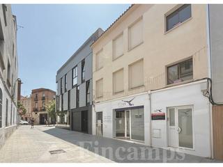 Lloguer Local Comercial  Sant jaume. Local en alquiler en centre08201