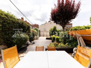 Casa  Taulí. Casa en venta en sabadell  junto a plaza marcet