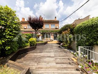 Casa  Taulí. Casa en venta en sabadell  la creu alta
