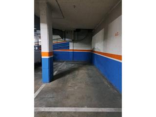 Aparcament cotxe  Bosch i cardellach. Garaje en venta en centre