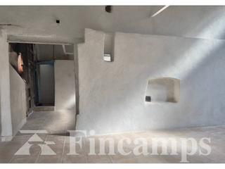 Locale commerciale in Manaut