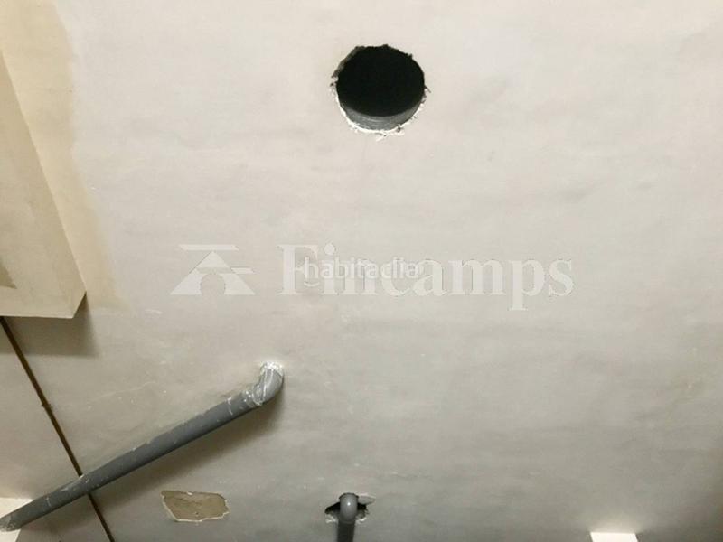 Foto c317fa6f-9e45-4ed4-8522-cae743dd42fd. Local comercial en alexandra 28 local comercial en via alexandra en Sabadell