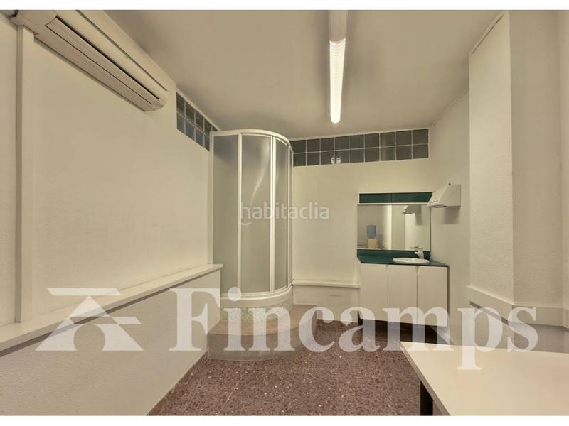 Foto 27f68ce2-5c00-47c7-a7e3-ce475057d1db. Alquiler oficina local en venta en eixamplesant oleguer en Sabadell