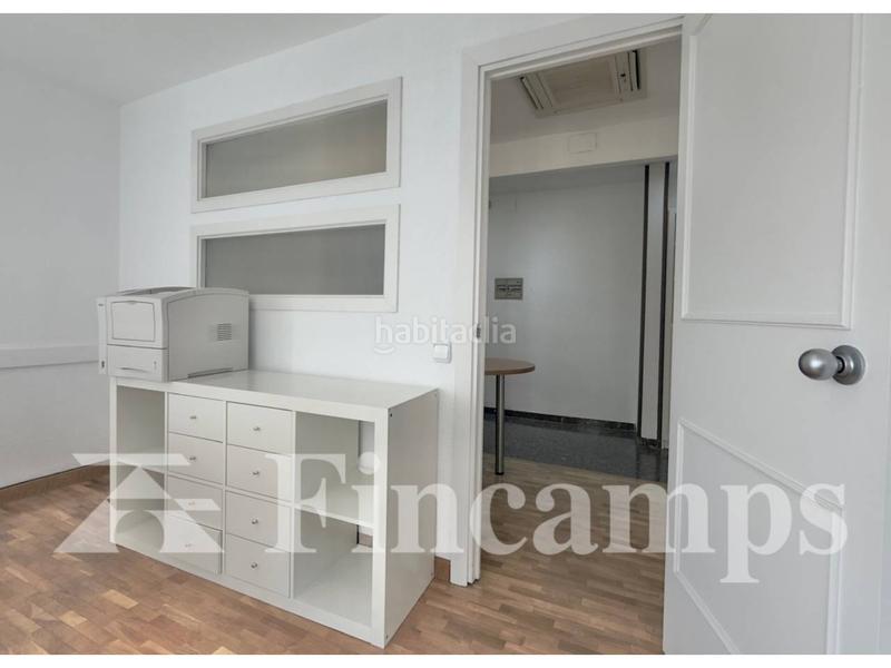 Foto c7b21110-af2b-41f0-8ce6-30667591096c. Affitto ufficio in Centre Sabadell