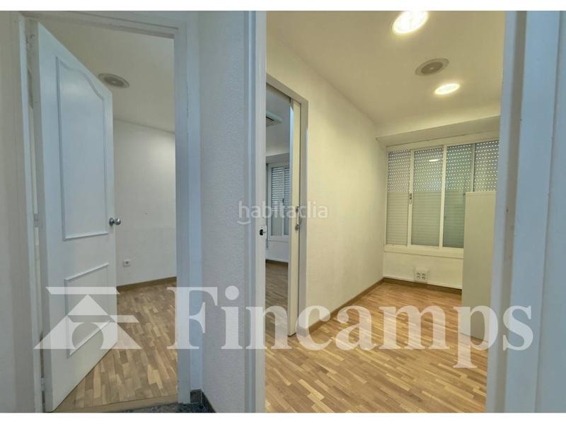 Foto cc336e75-c542-4822-b6ab-18228fc1b7a5. Affitto ufficio in Centre Sabadell