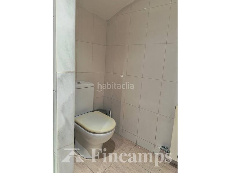 Foto d0b98c2c-8555-403b-b3b4-b650528e852b. Lloguer oficina amb calefacció a Centre Sabadell