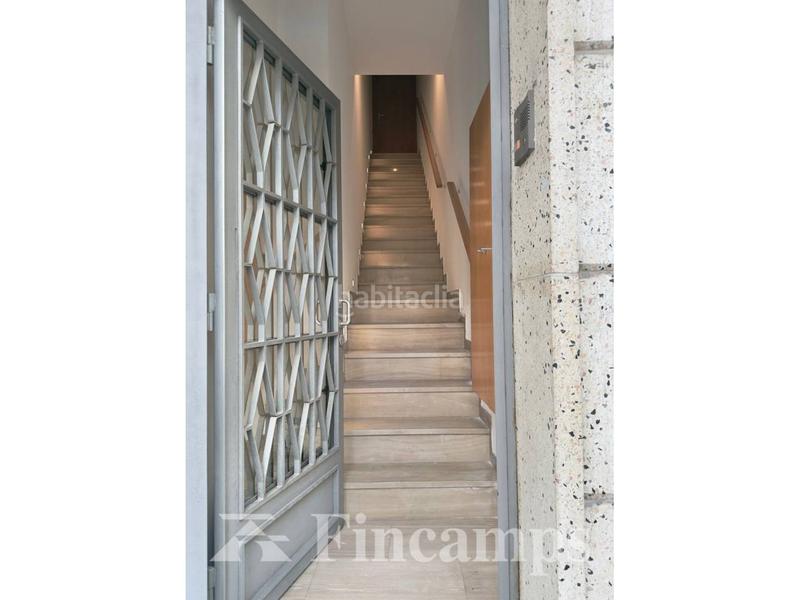 Foto f0f8bdf2-11a3-4396-ac4a-98c7157df4a6. Lloguer oficina amb calefacció a Centre Sabadell