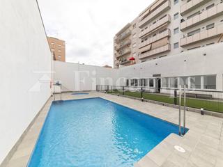 Etagenwohnung  Comerç. Venta  piso en sabadell