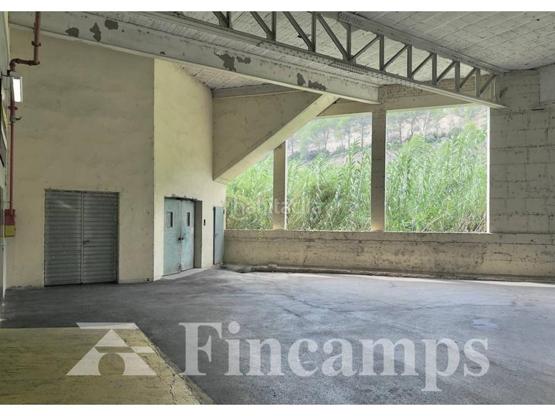 Foto 4bb111ad-1afa-4c79-bdf0-2f0812696682. Capannone industriale in joaquim borràs 1 in Castellbell i el Vilar