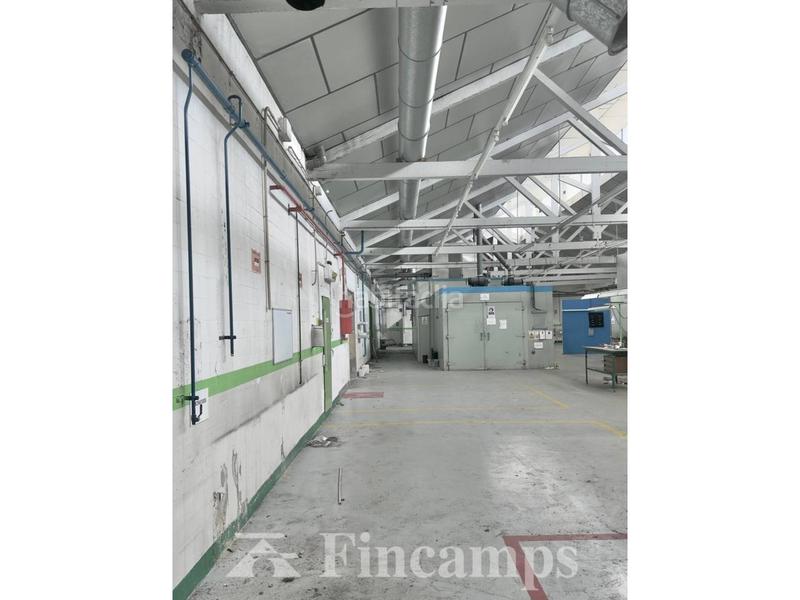 Foto 59dd942d-5968-4d74-bf66-64e3a4d2f49f. Capannone industriale in joaquim borràs 1 in Castellbell i el Vilar