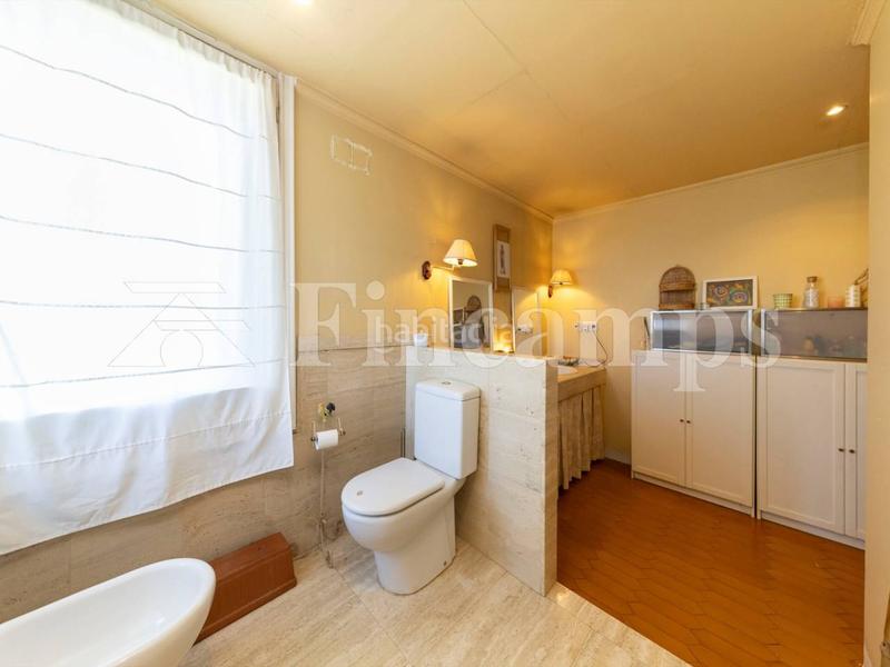 Foto 18dcda2b-9ed3-4da6-a04d-f9b2a1fb0eb5. Casa con riscaldamento parcheggio piscina in Bellaterra